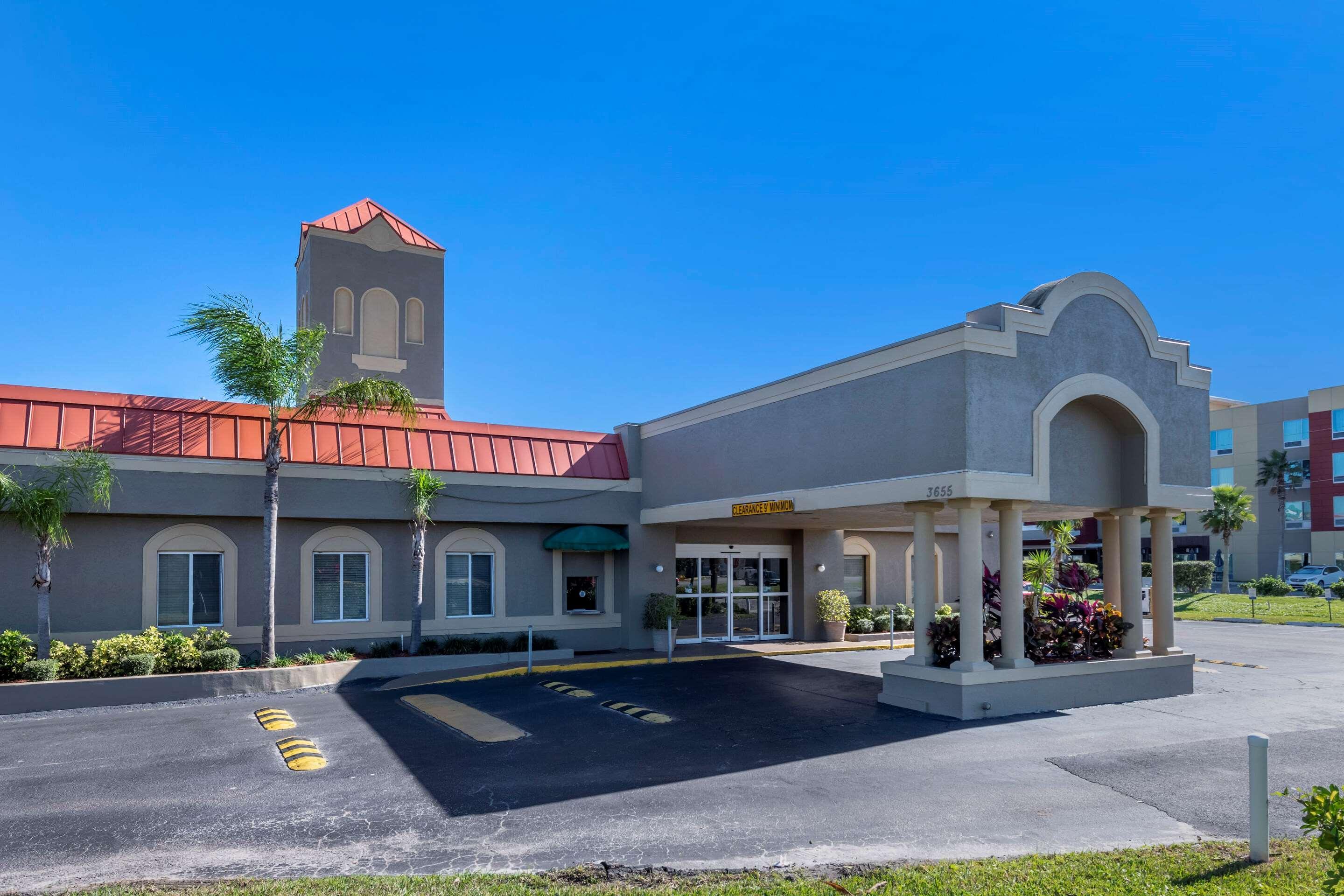 Quality Inn Kennedy Space Center Titusville Exterior foto